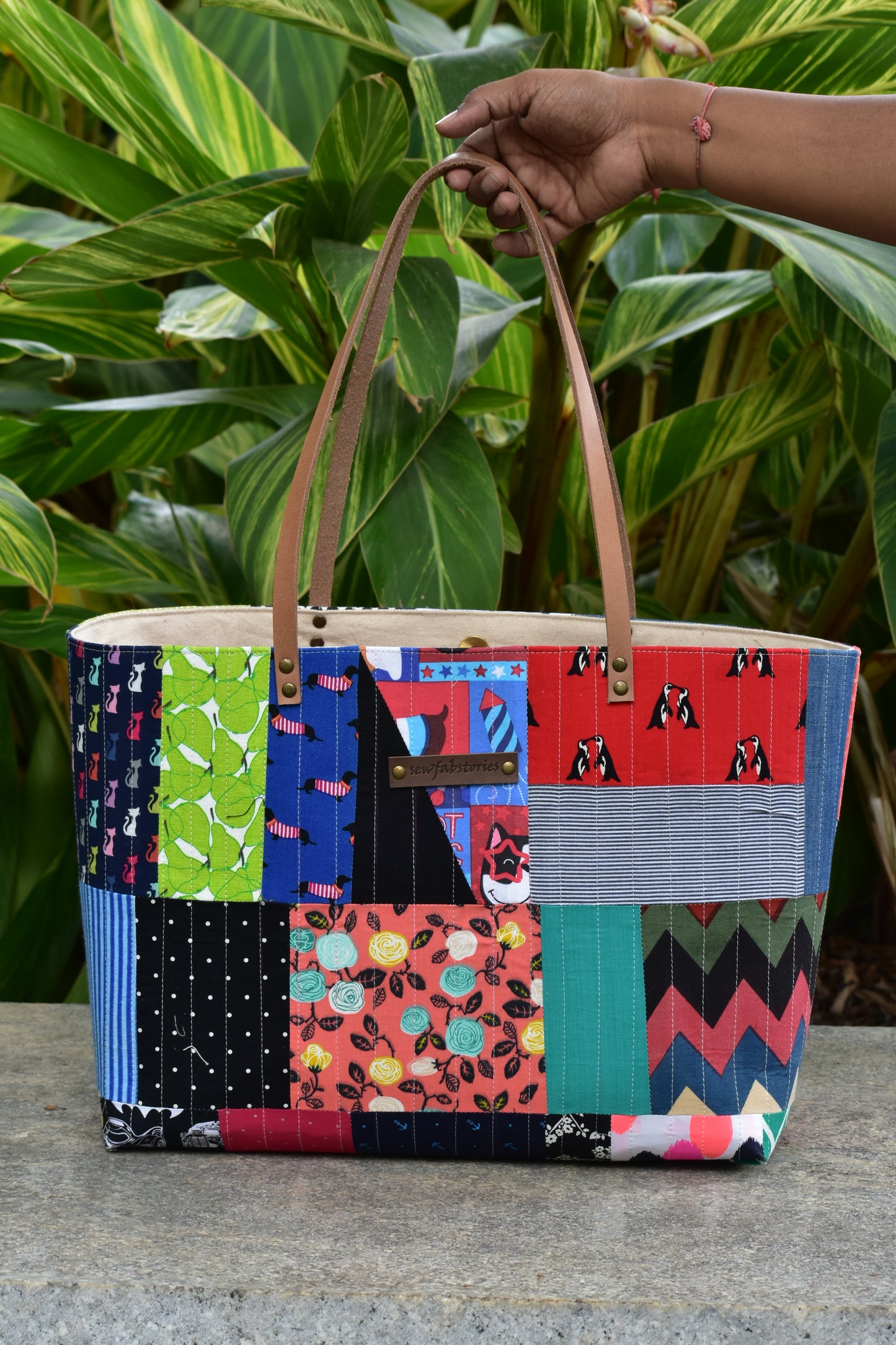 Patchwork Tote - Doggo