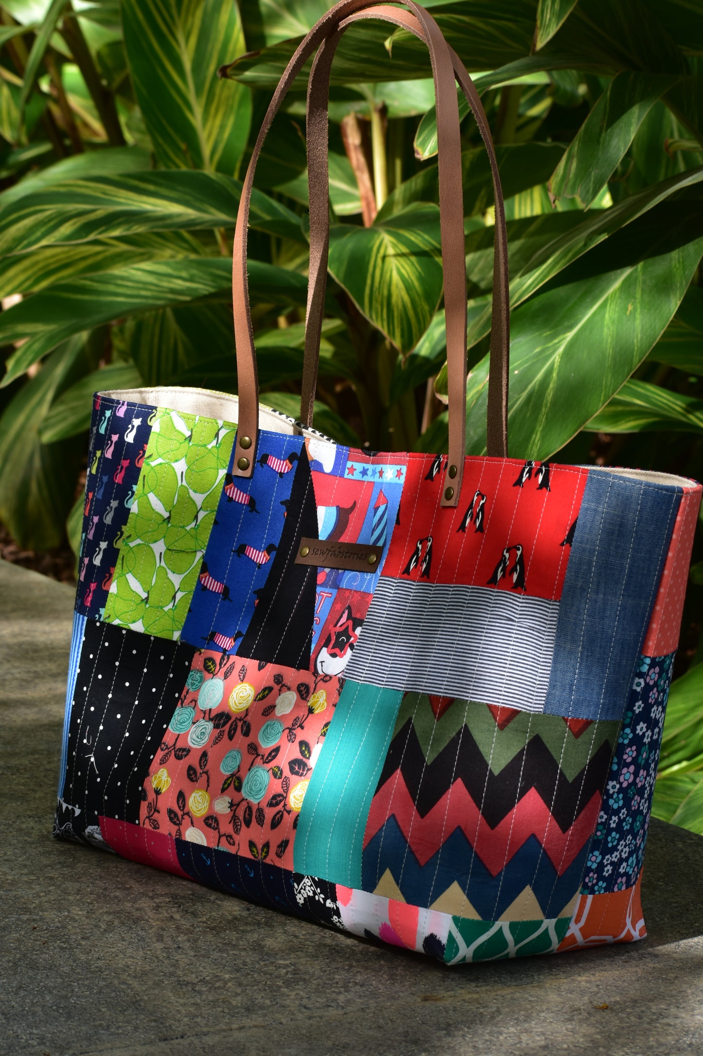 Patchwork Tote - Doggo