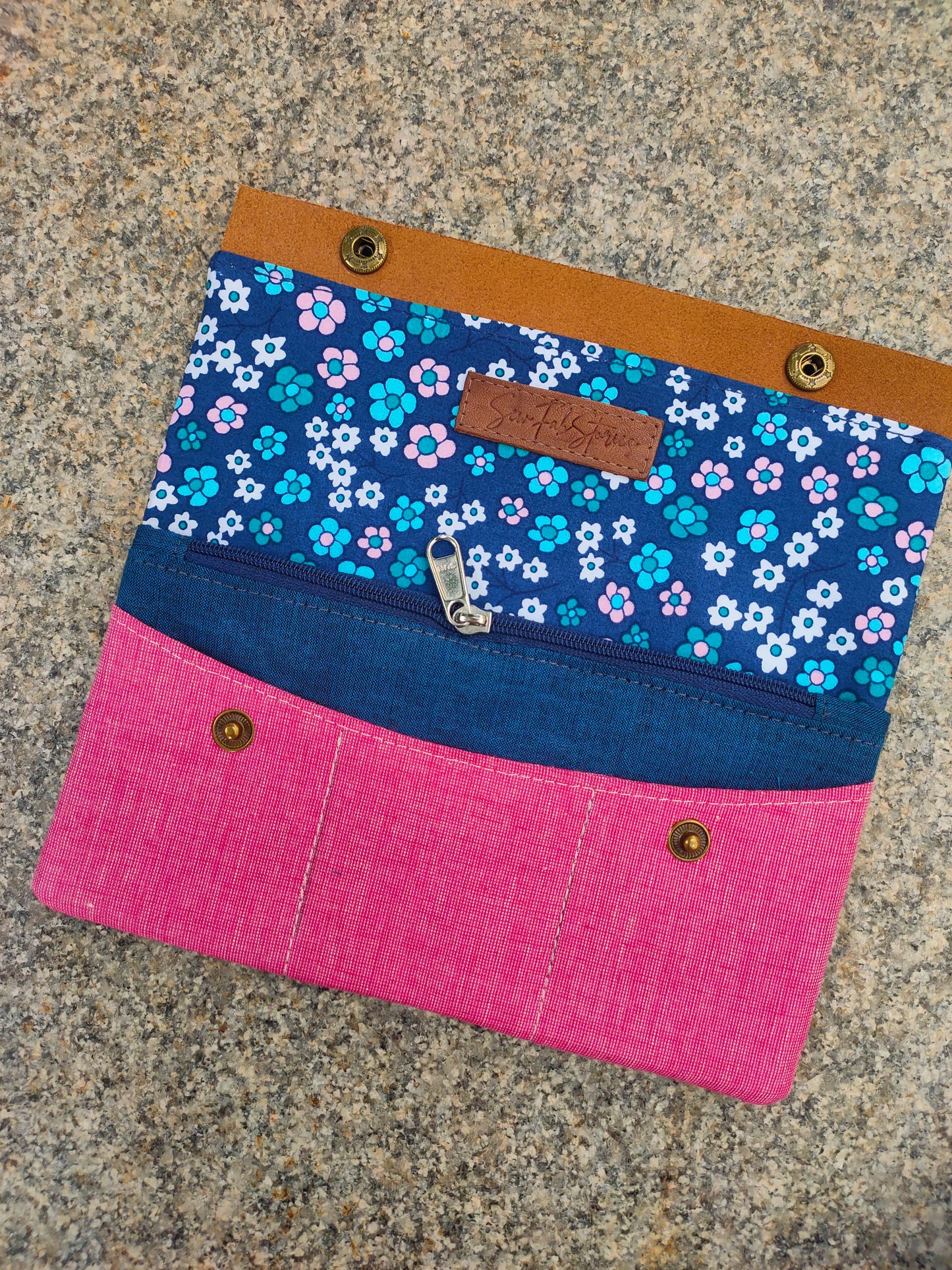 Minimalist Wallet - Azure Bloom