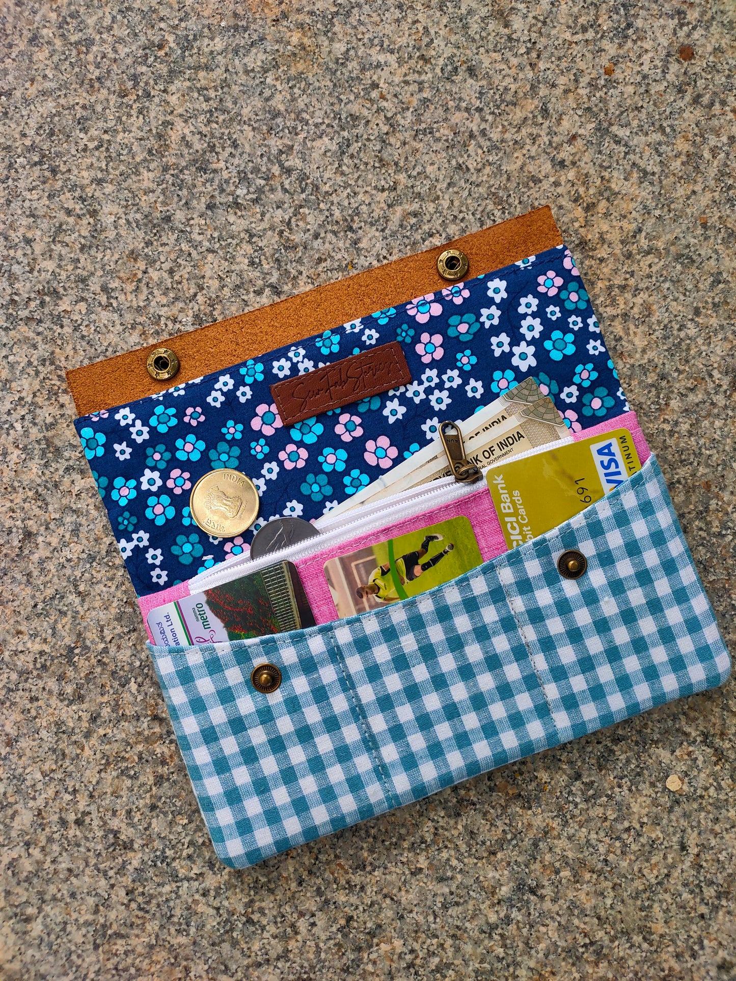 Minimalist Wallet - Azure Bloom