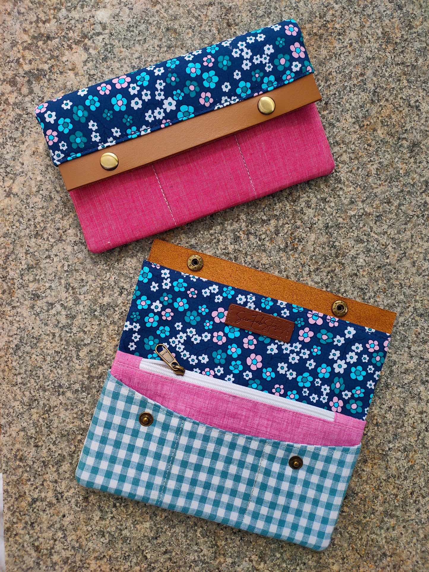 Minimalist Wallet - Azure Bloom