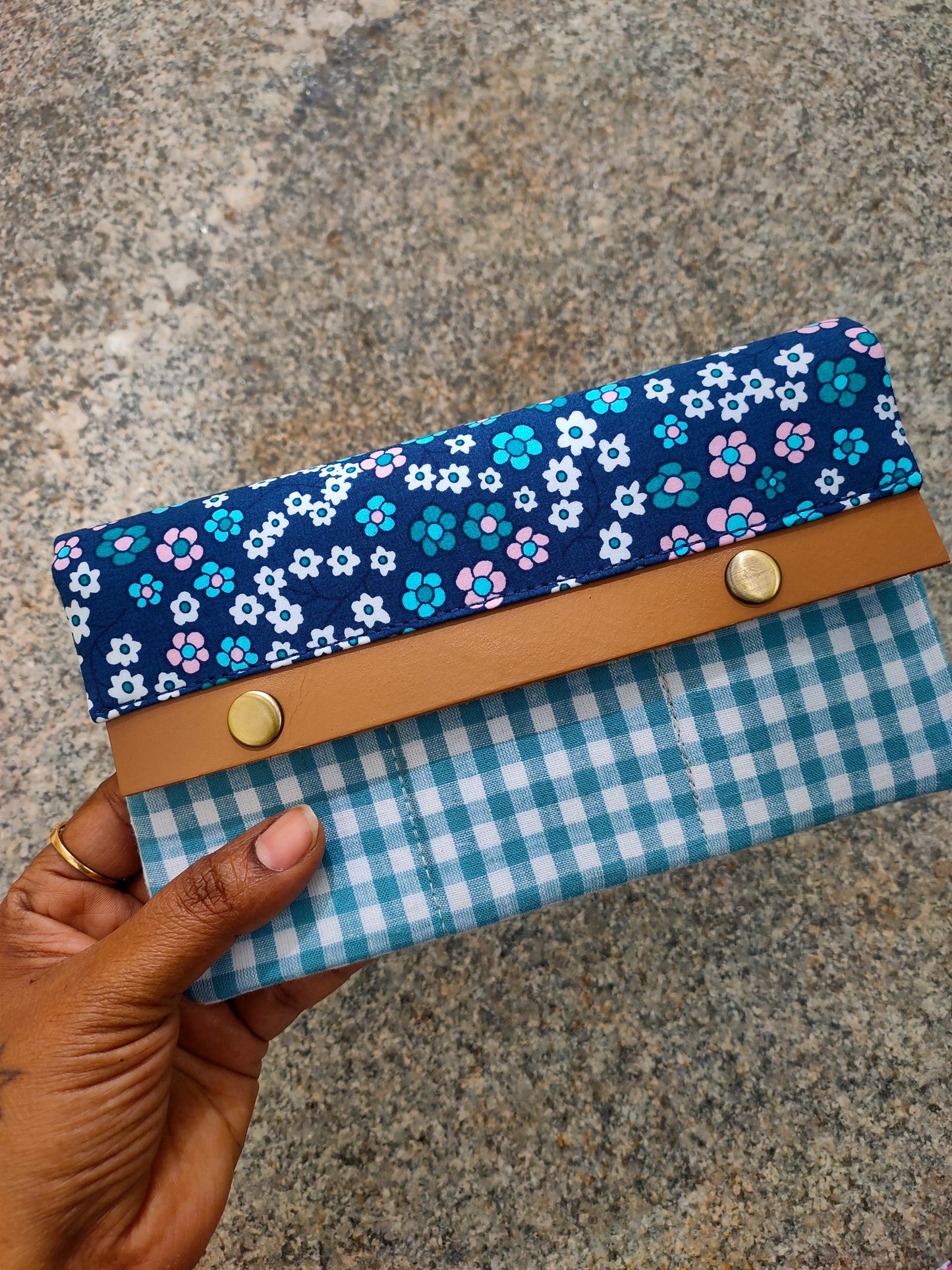 Minimalist Wallet - Azure Bloom