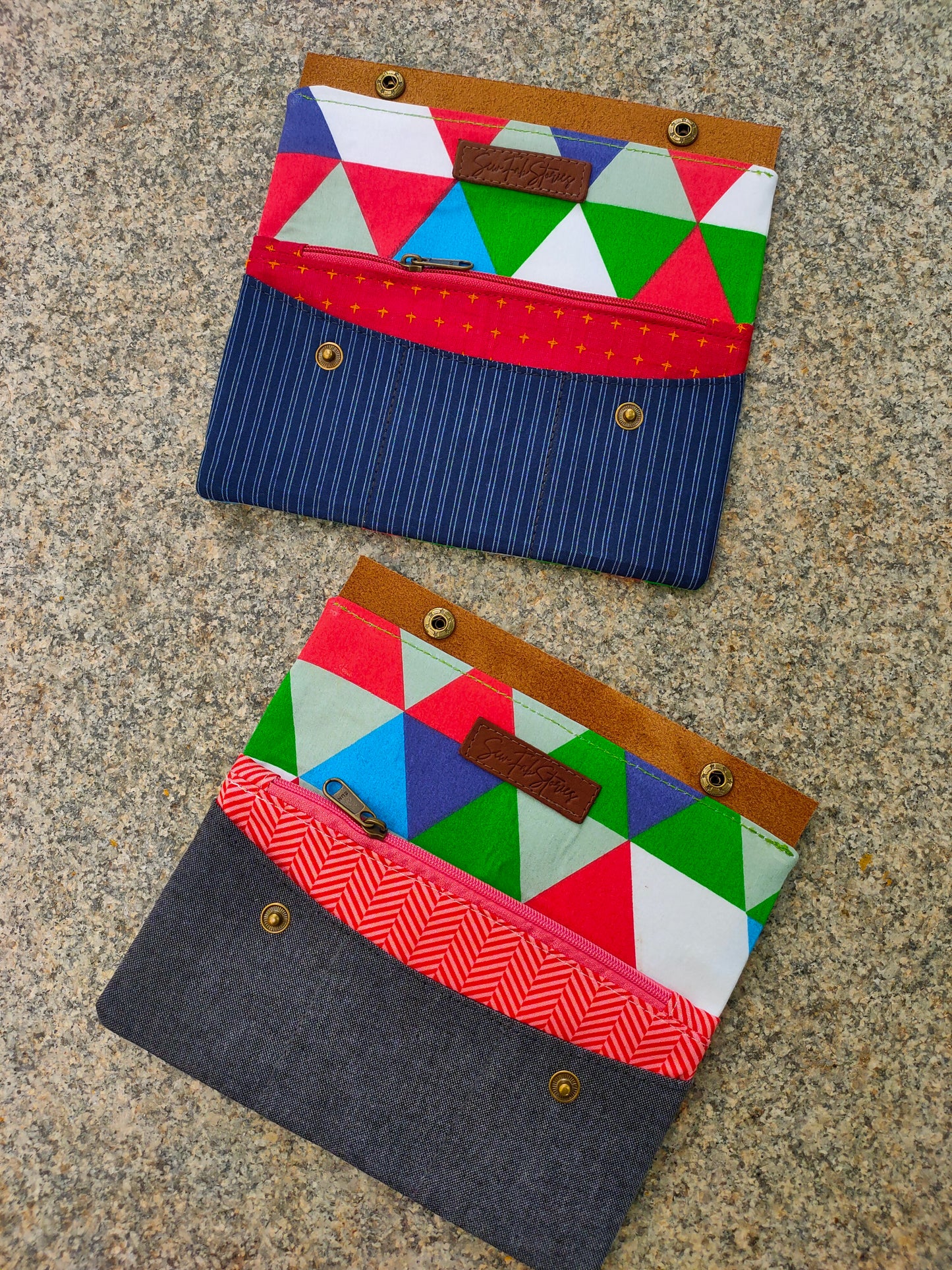 Minimalist Wallet - Geometric Triangles