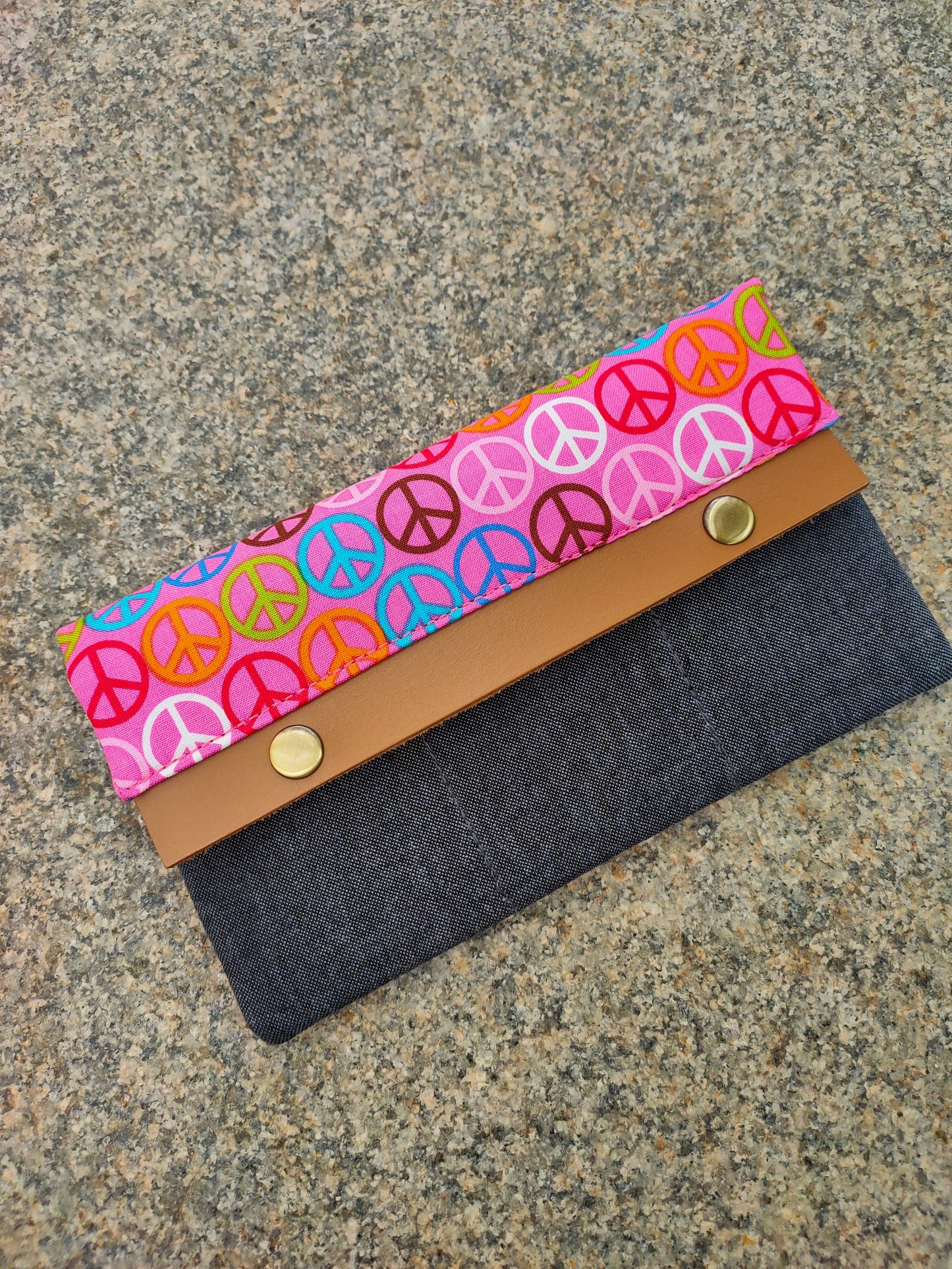 Minimalist Wallet - Pink Peace