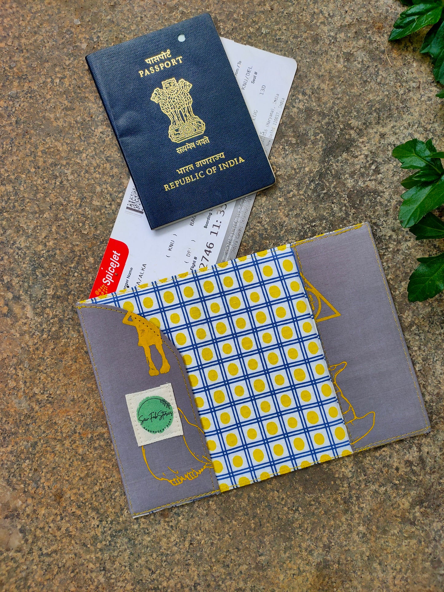Passport Sleeve - Grey HP