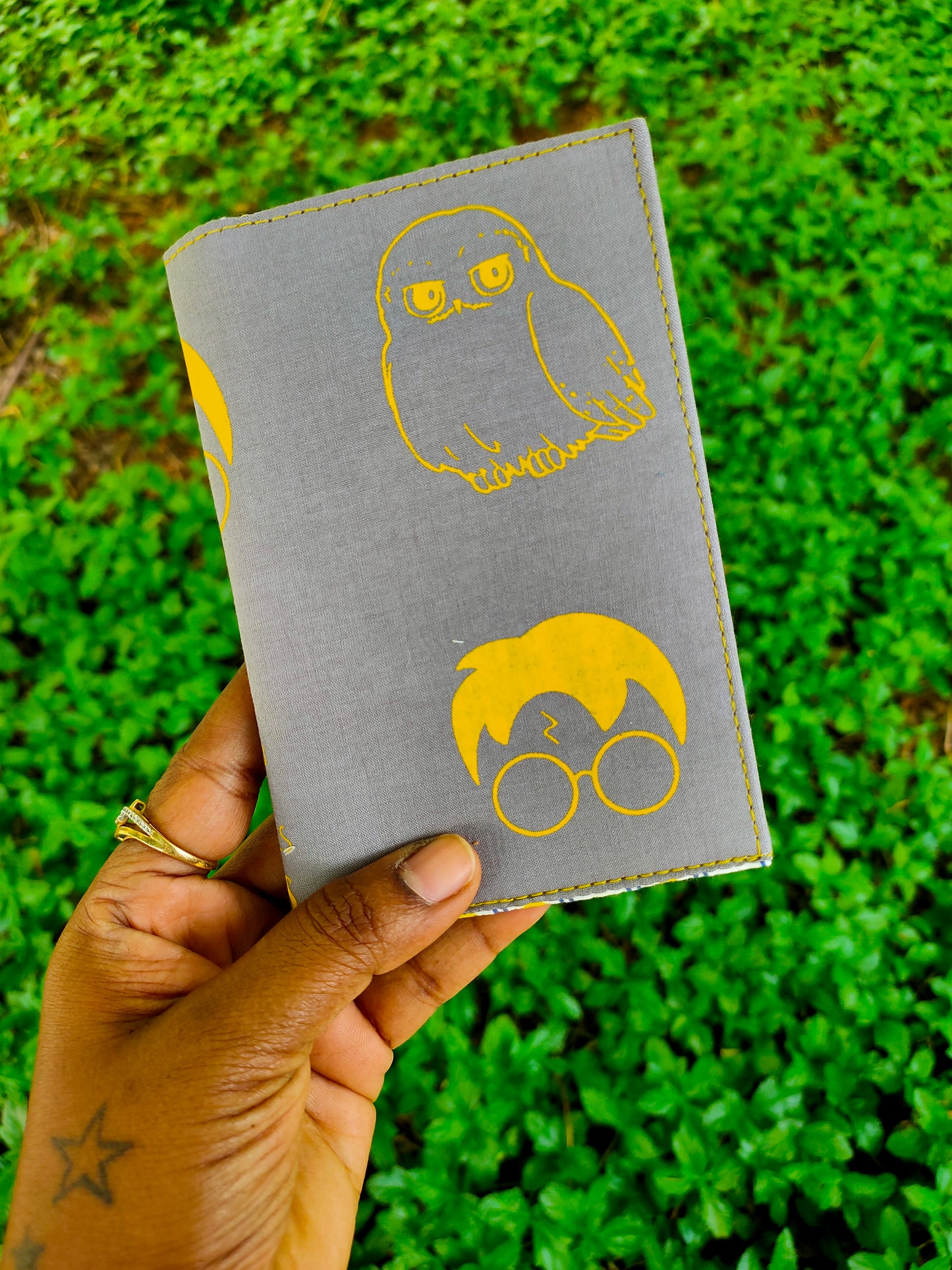 Passport Sleeve - Grey HP