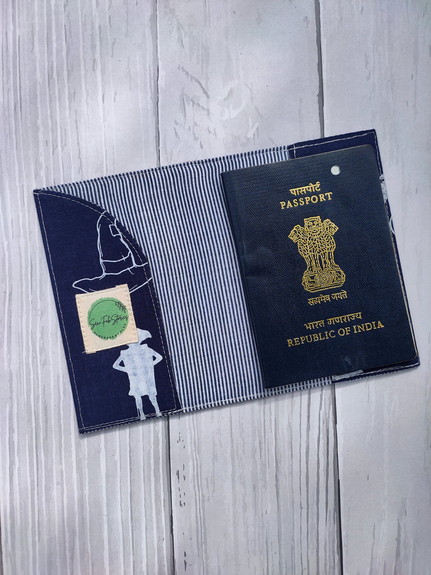 Passport Sleeve - Blue HP