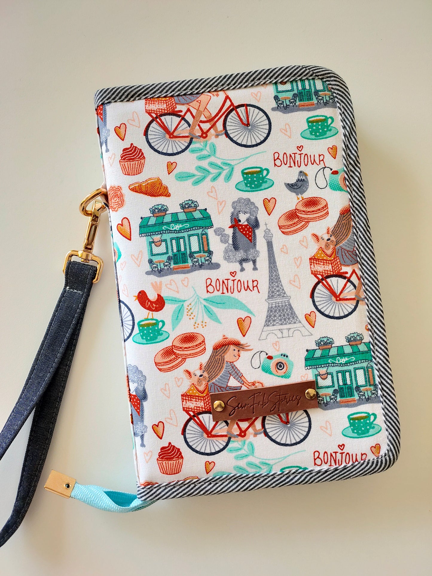 Family Passport Holder - Bonjour