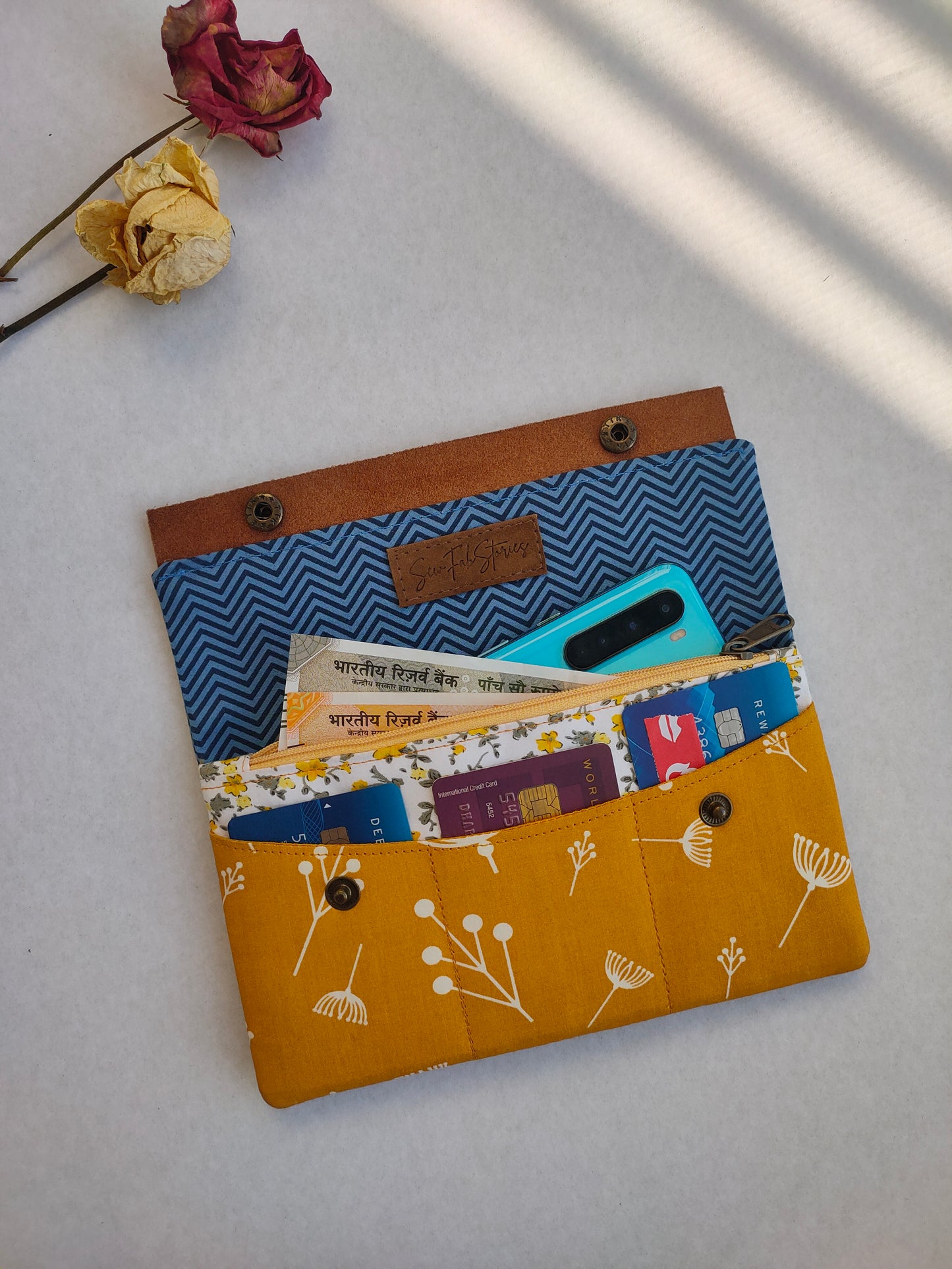 Minimalist Wallet - Mustard Dandelion