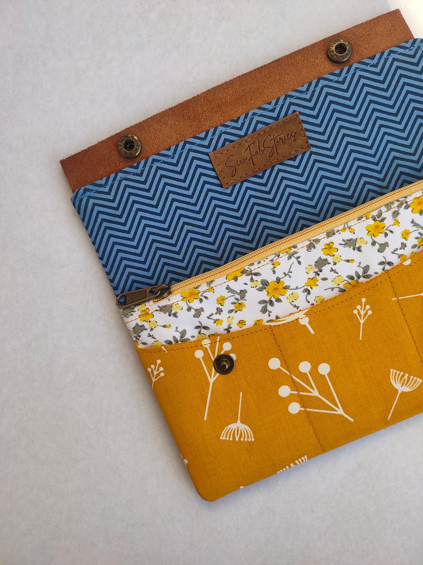 Minimalist Wallet - Mustard Dandelion