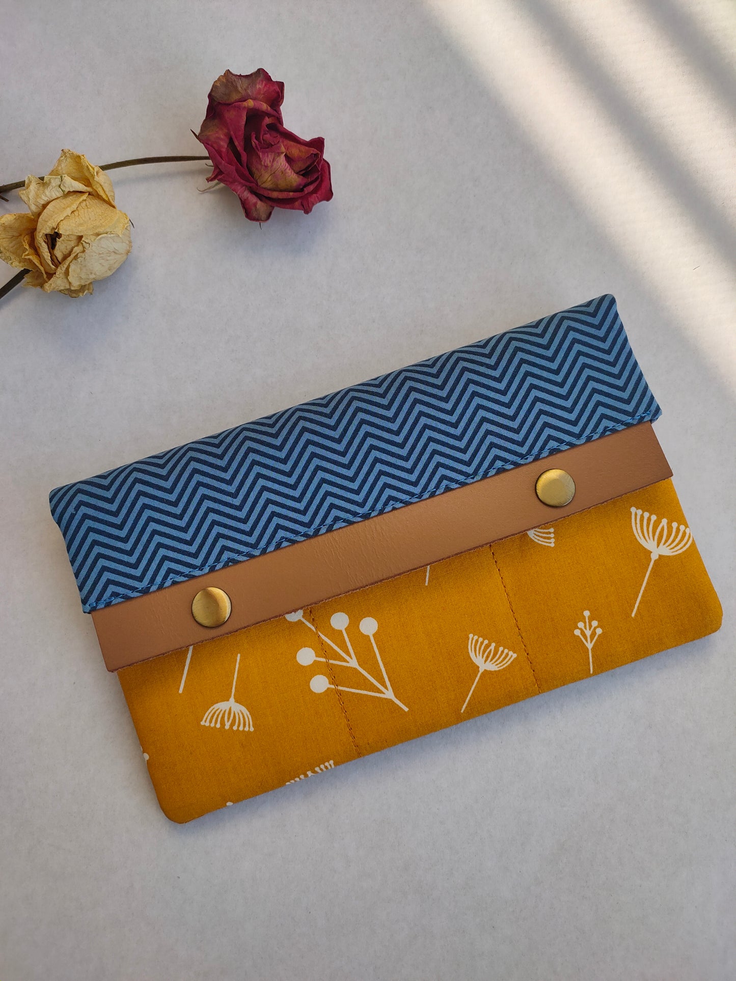 Minimalist Wallet - Mustard Dandelion