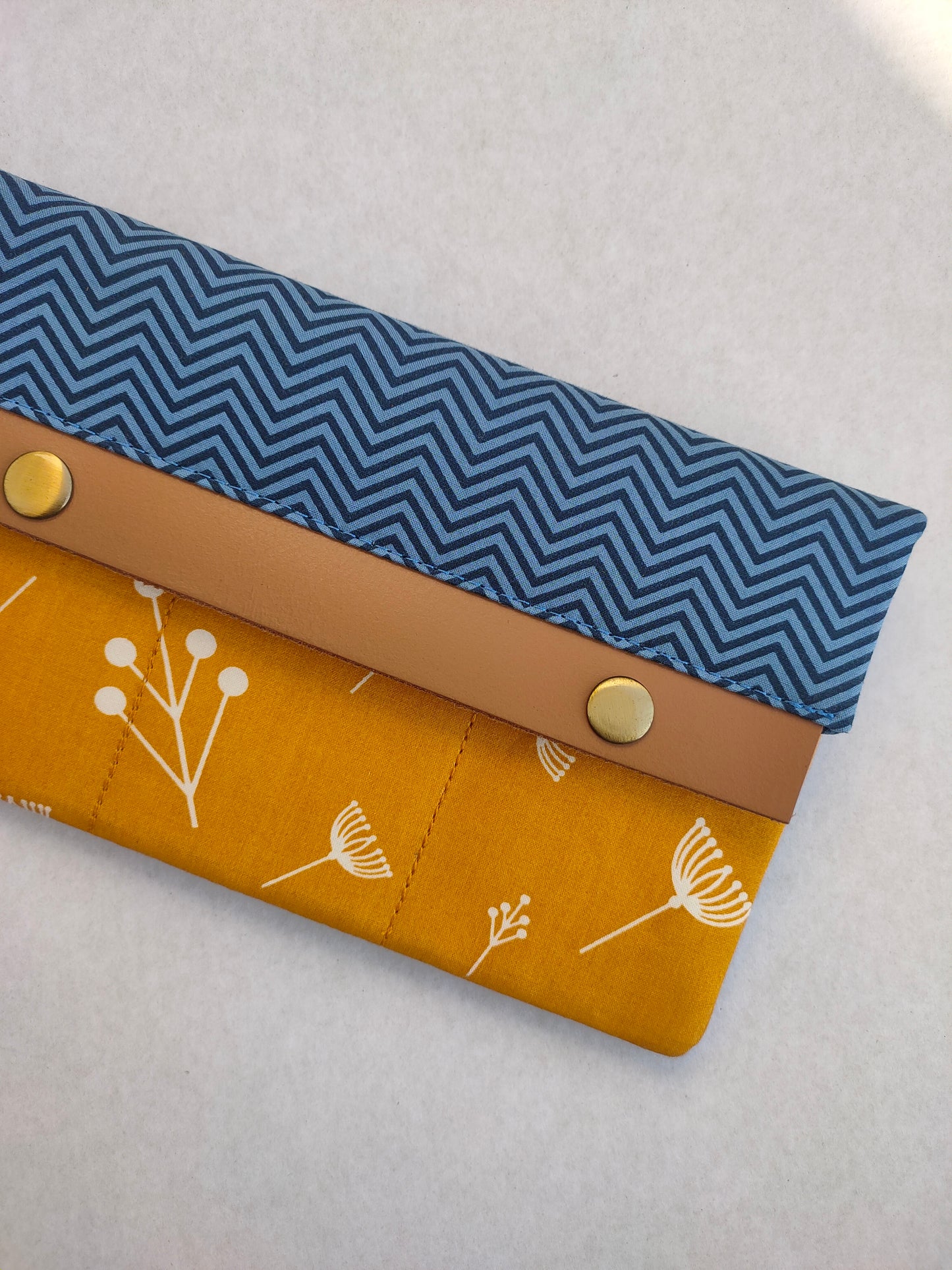 Minimalist Wallet - Mustard Dandelion