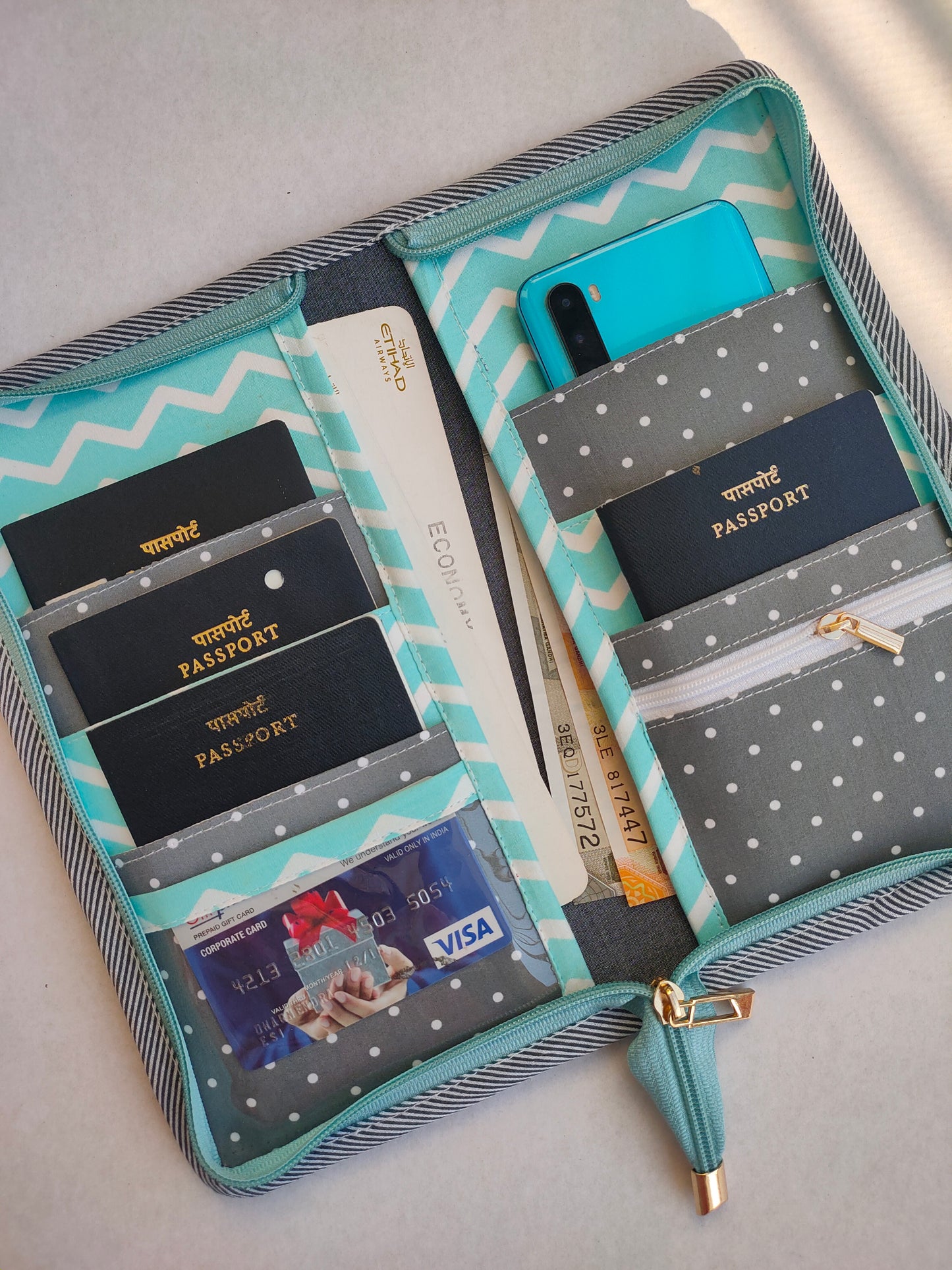 Family Passport Holder - Bonjour