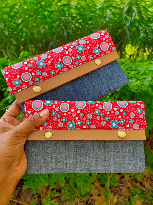 Minimalist Wallet - Crimson Bloom