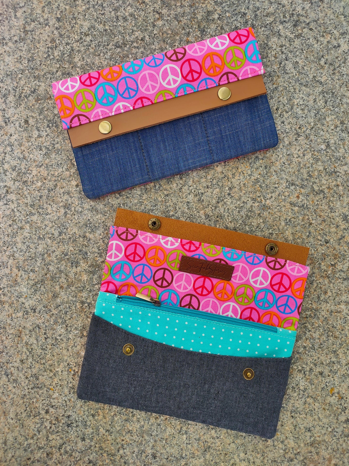Minimalist Wallet - Pink Peace