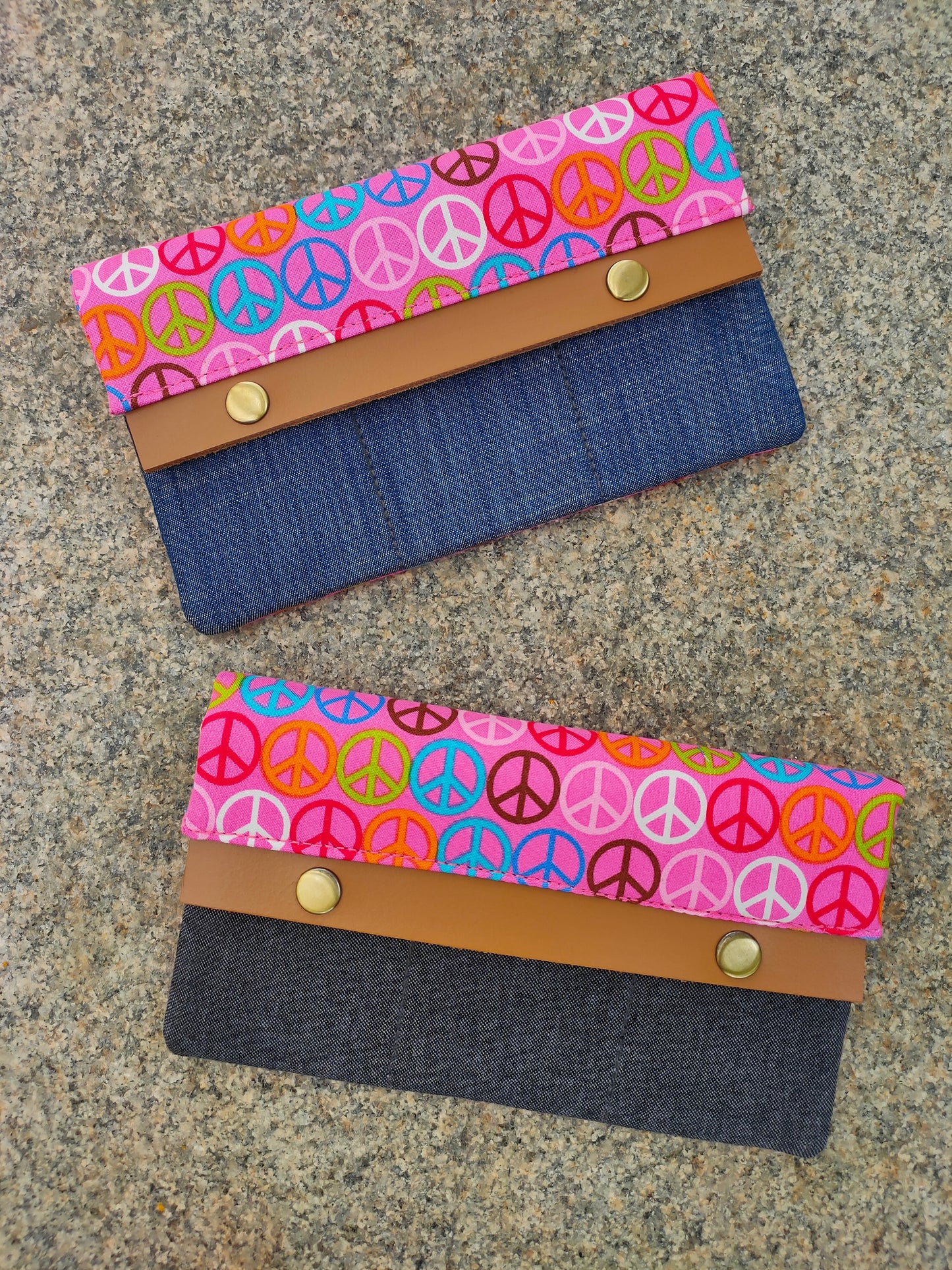 Minimalist Wallet - Pink Peace