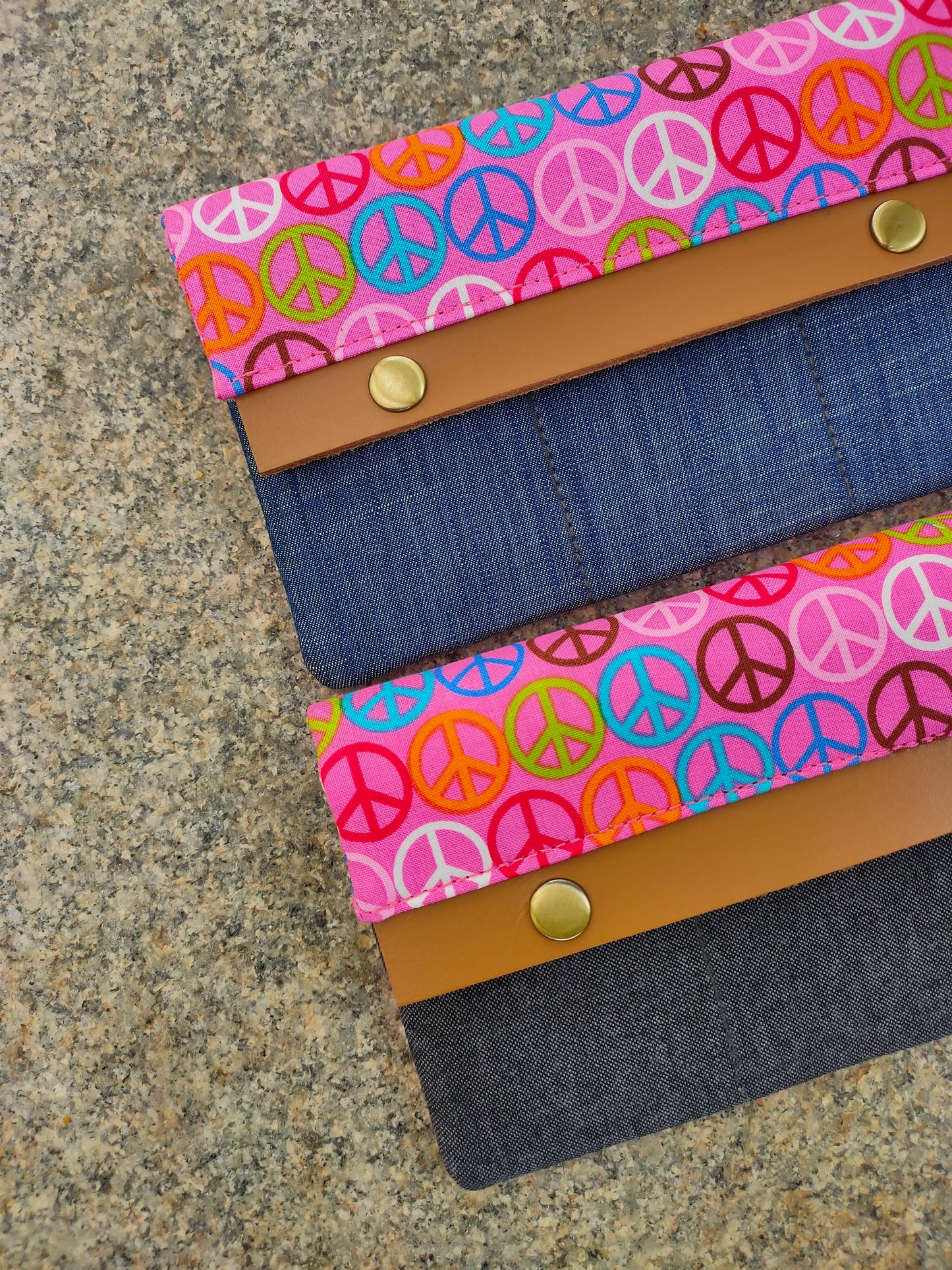 Minimalist Wallet - Pink Peace